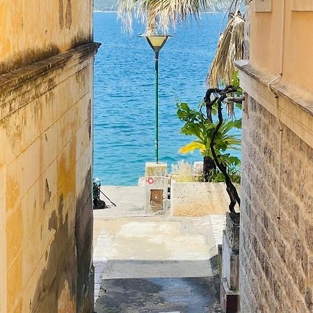 Hearth Of Rose Appartement Herceg Novi Buitenkant foto